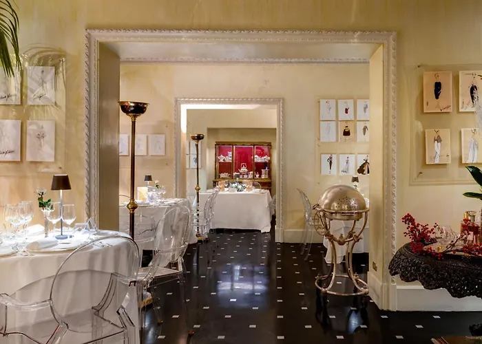 Hotiday Via Del Corso Hotel 5*